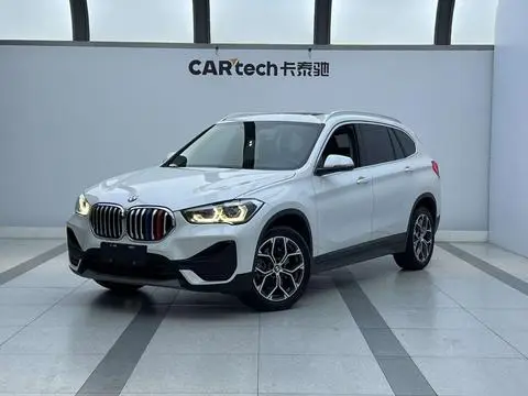 BMW X1 2022 — фото 1
