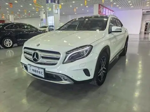 Mercedes-Benz GLA 2015