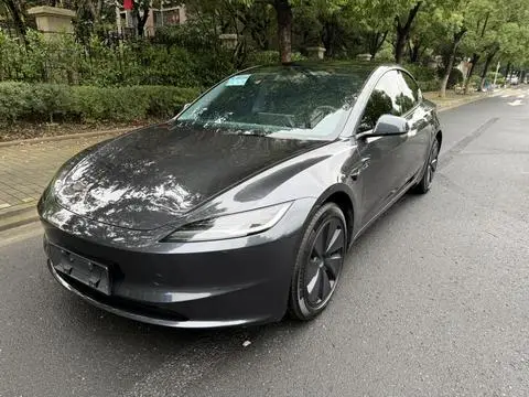 Tesla Model 3 2023 — фото 1