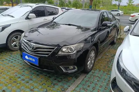 Toyota Camry 2012 — фото 1