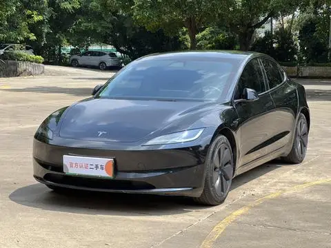 Tesla Model 3 2023 — фото 1