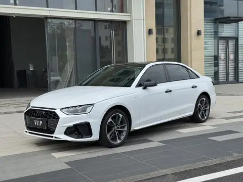 Audi A4L 2022 — фото 1