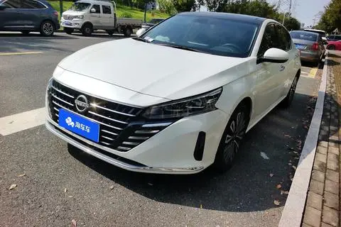 Nissan Teana 2022
