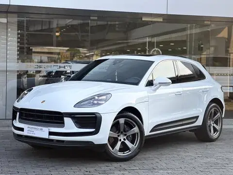 Porsche Macan 2025