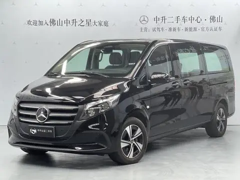 Mercedes-Benz 威霆 2024