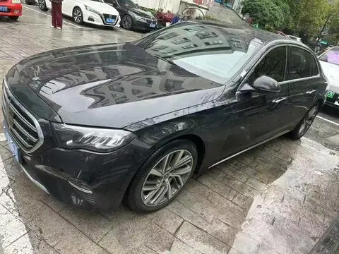 Mercedes-Benz E-Class 2025