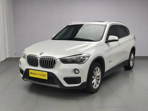 BMW X1 2018 — фото 1