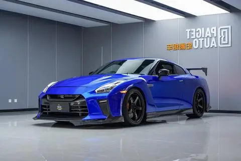 Nissan GT-R 2012