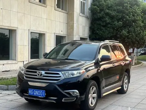 Toyota Highlander 2012 — фото 1