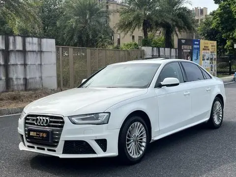 Audi A4L 2015 — фото 1