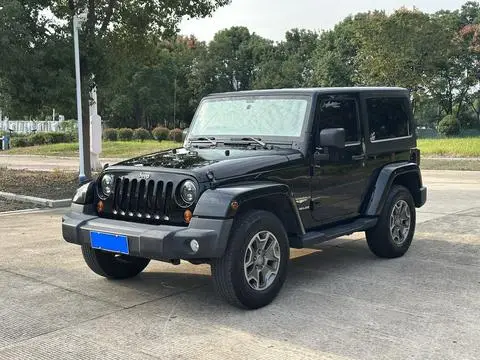 Jeep 牧马人 2013 — фото 1