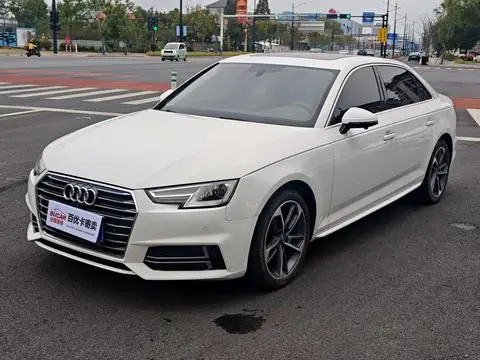 Audi A4L 2019 — фото 1