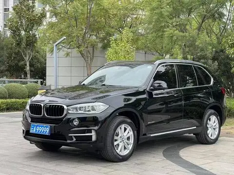 BMW X5 2019 — фото 1