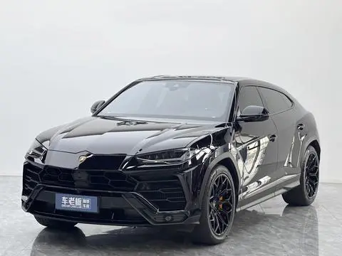 Lamborghini Urus 2021 — фото 1