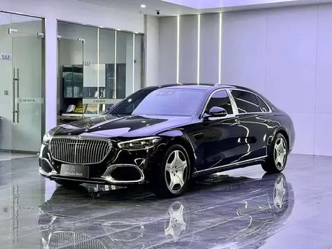 Mercedes-Benz 迈巴赫S-Class 2025