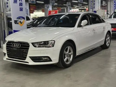 Audi A4L 2015