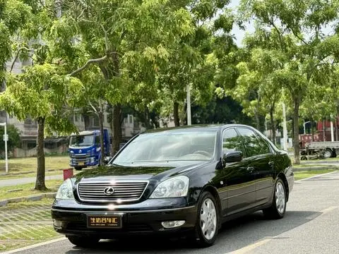 Lexus LS 2003