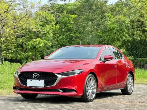 Mazda 3 昂克赛拉 2022 — фото 1