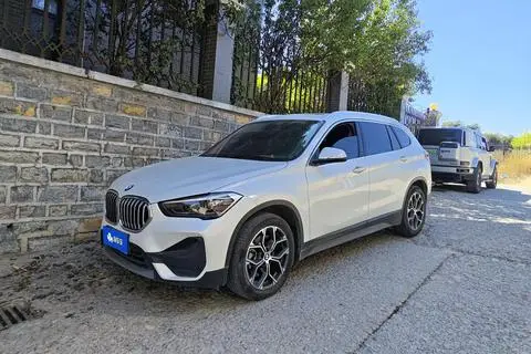 BMW X1 2021 — фото 1