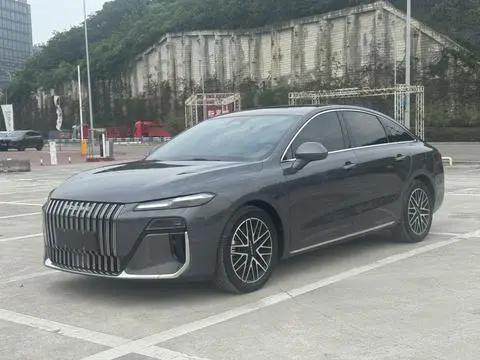 Roewe M7 DMH 2025