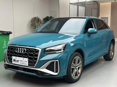 Audi Q2L 2022