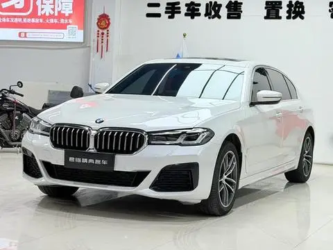 BMW 5 Series 2022 — фото 1