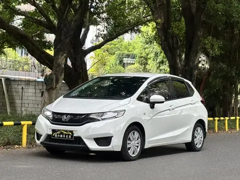 Honda Fit 2016 — фото 1