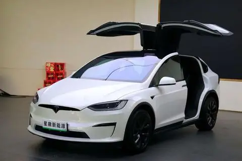 Tesla Model X 2023