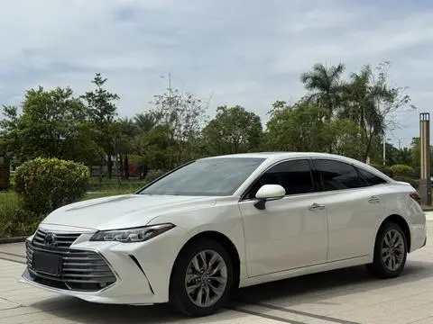 Toyota 亚洲龙 2021