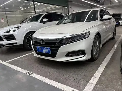 Honda Accord 2018 — фото 1