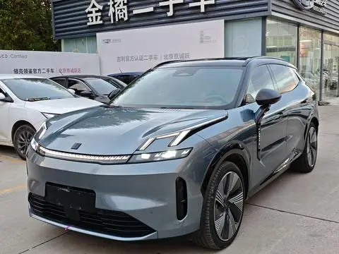 Lynk & Co 08 EM-P 2023