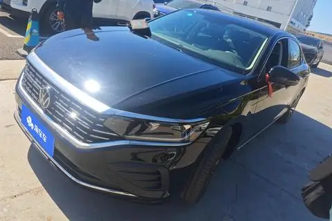 Volkswagen Passat 2025