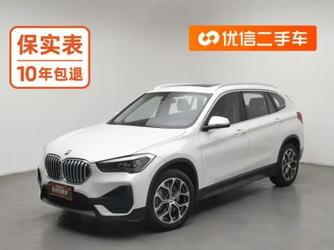 BMW X1 2022 — фото 1