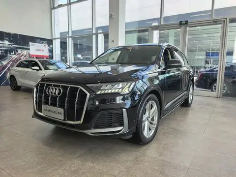 Audi Q7 2021