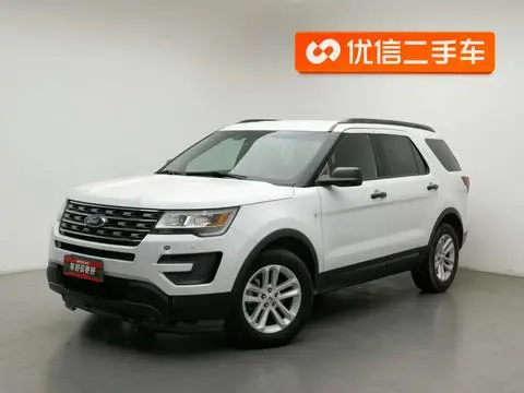 Ford Explorer 2015 — фото 1