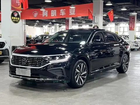 Volkswagen Passat 2025
