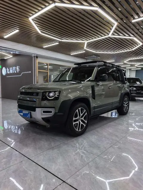 Land Rover 卫士 2024