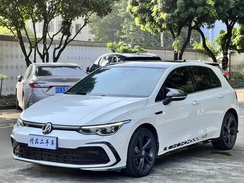 Volkswagen Golf 2023