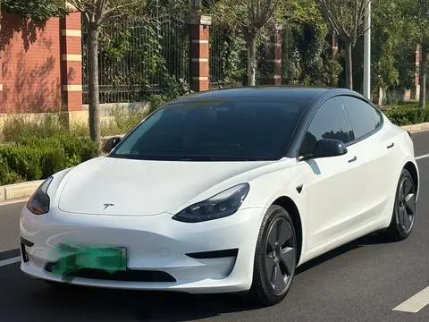 Tesla Model 3 2022 — фото 1