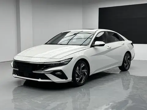 Hyundai Elantra 2023