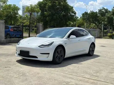 Tesla Model 3 2019 — фото 1