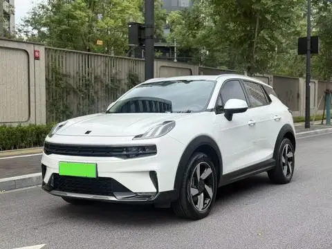 Lynk & Co 06 EM-P 2020