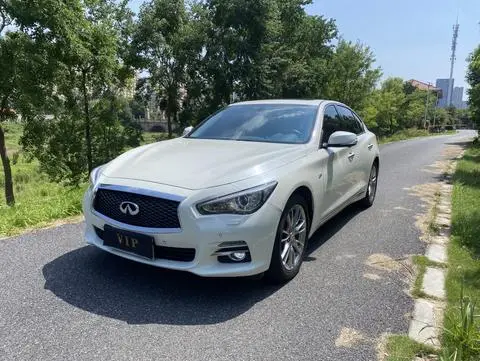 Infiniti Q50L 2016 — фото 1