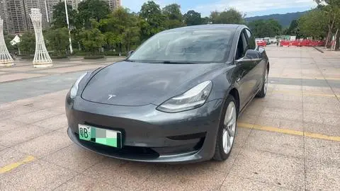 Tesla Model 3 2020 — фото 1