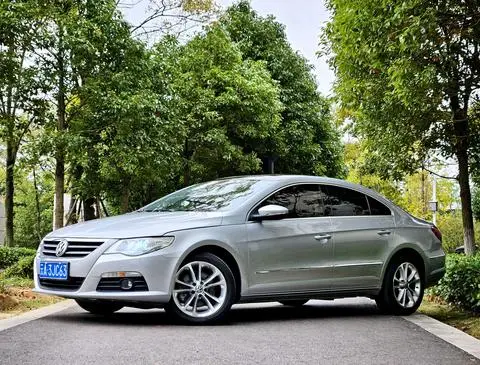 Volkswagen CC 2011
