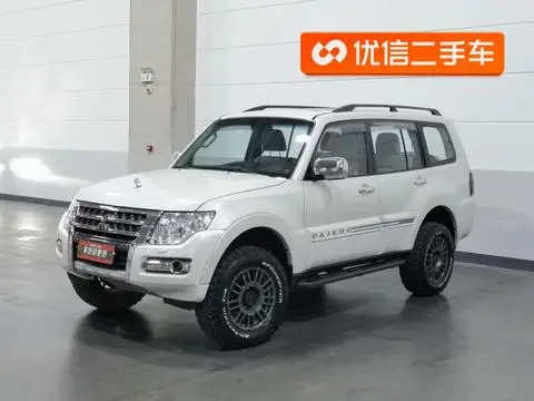 Mitsubishi Pajero 2018 — фото 1