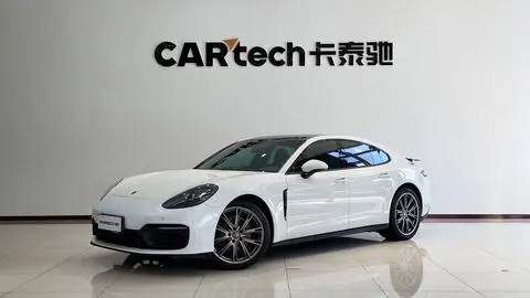 Porsche Panamera 2022