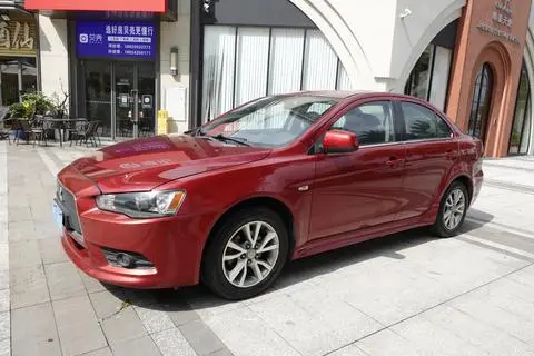 Mitsubishi 翼神 2013