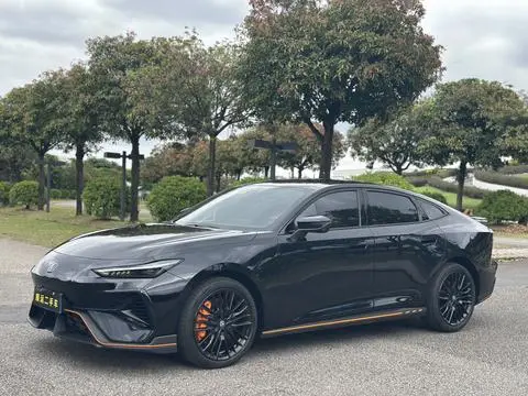 Changan UNI-V 2025