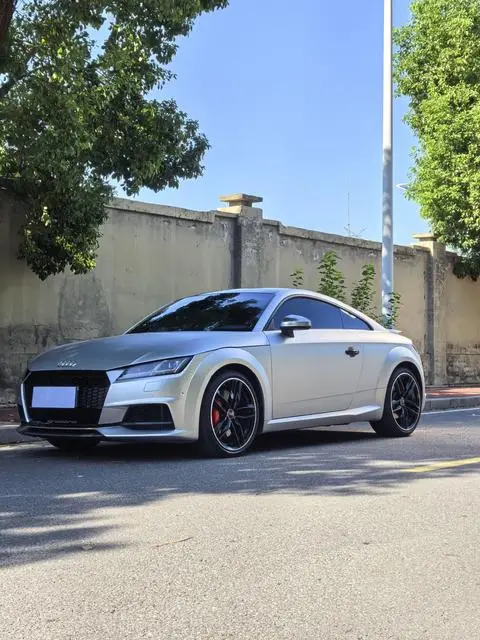 Audi TT 2015